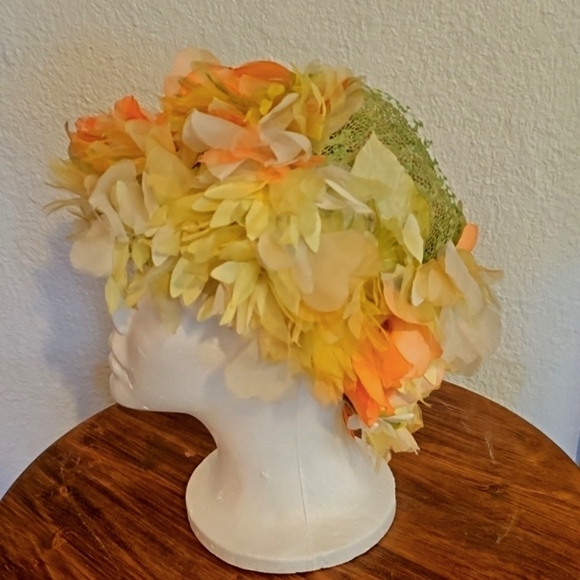 Designed by Patrice Womens Vintage Colorful flower petal Hat 1940\'s- 1950\'s main image 4